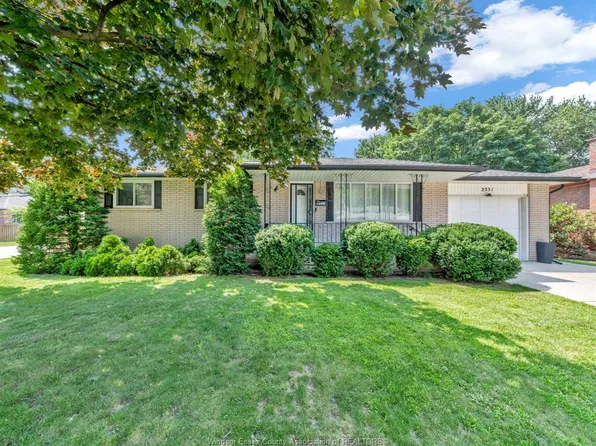 2551 Todd Ln, Lasalle, ON N9H 1K7