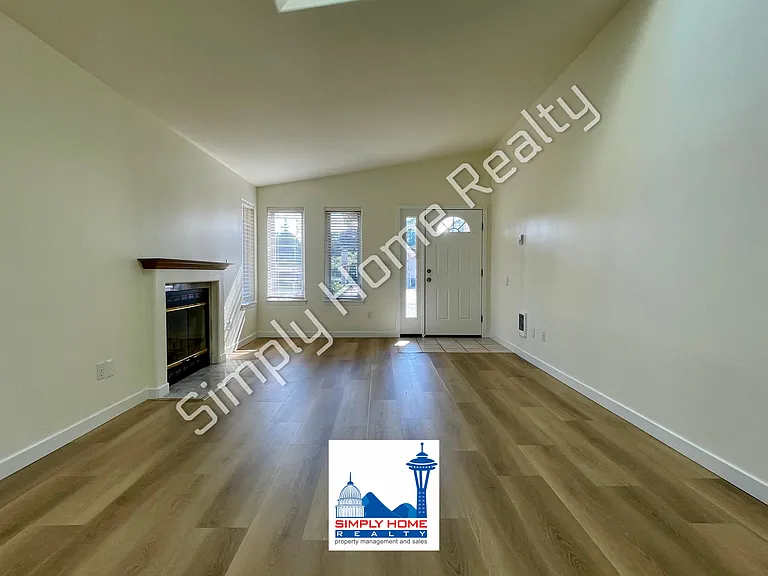 3 bed, 2.0 bath, 1234 sqft, $2,650 — Photo 14