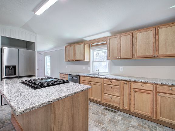 2nd image of 838 Spring Place Rd