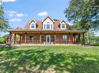 425 Cartwright Dr, Benbrook, TX 76126