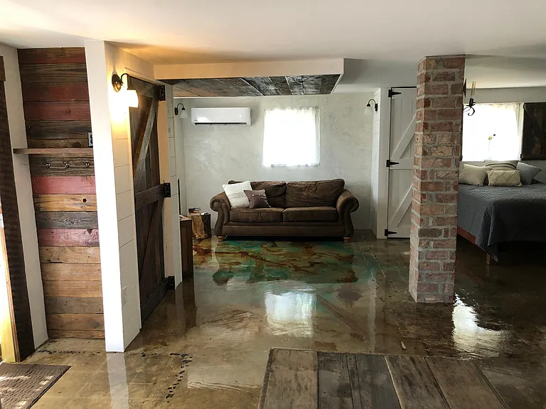 27 Hambrick Rd #C — Photo 1