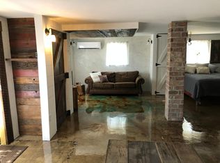 27 Hambrick Rd #C, Nitro, WV 25143