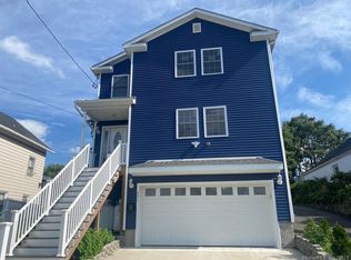 271 Charles St, Bridgeport, CT 06606