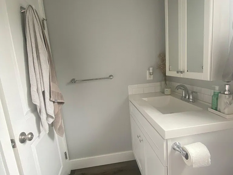 2345 E 6th St — Photo 7