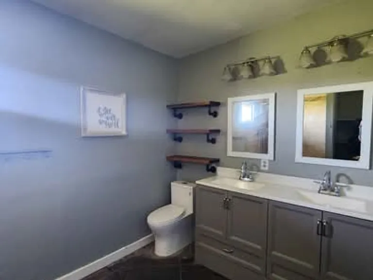 744 County Road 4711 — Photo 15