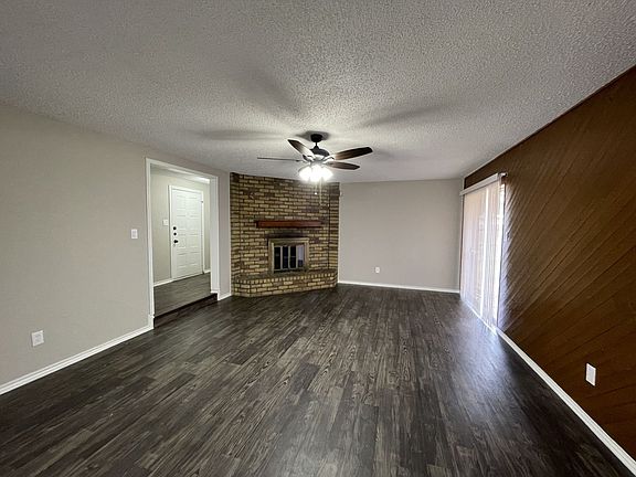 2nd image of 4805 Crestmont Ct