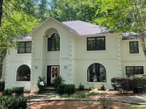 2214 Springhill Dr, Auburn, AL 36830