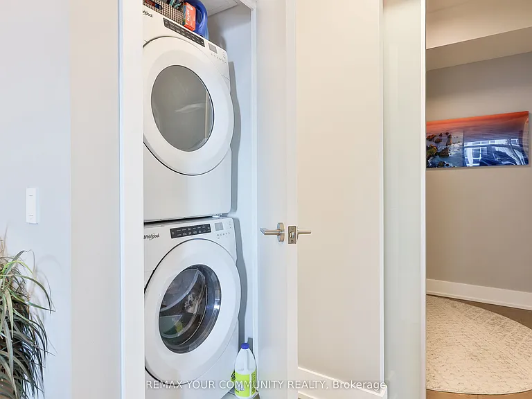 1 Yorkville Ave #4301 — Photo 25