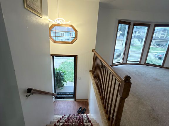3rd image of 16523 Riggs St