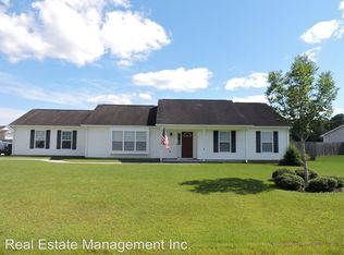 109 Ryan Glenn Dr, Swansboro, NC 28584