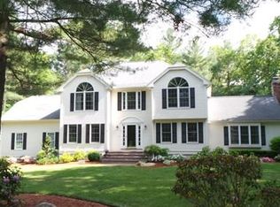 7 Gary Rd, Foxboro, MA 02035