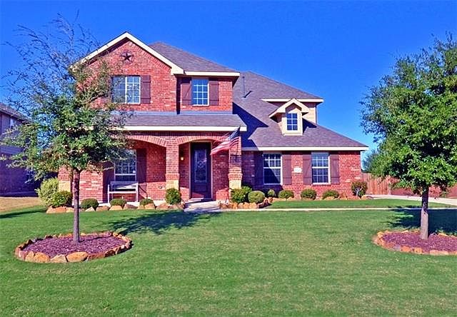 1st image of 5727 Chateau Dr