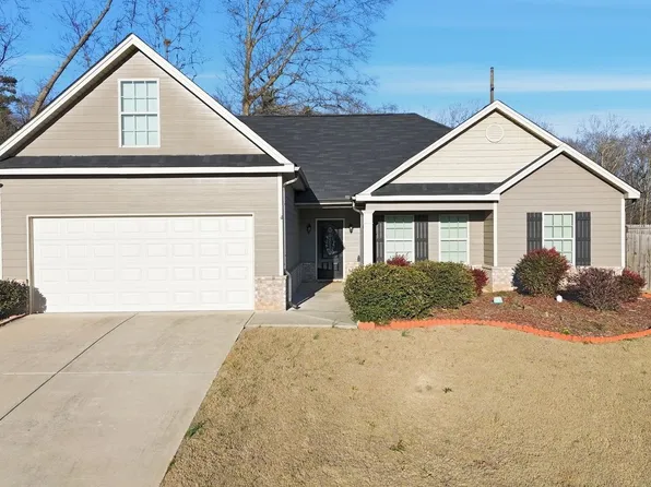 165 Peak Ct, Winder, GA 30680