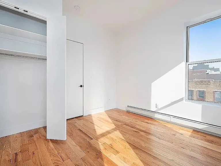 614 Knickerbocker Ave #2L — Photo 7