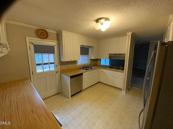 2nd image of 100 E C St