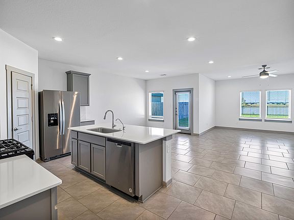 5th image of 28939 Yachting Point Ln