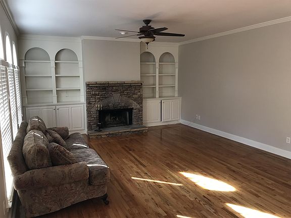 5th image of 1435 Mill Place Dr
