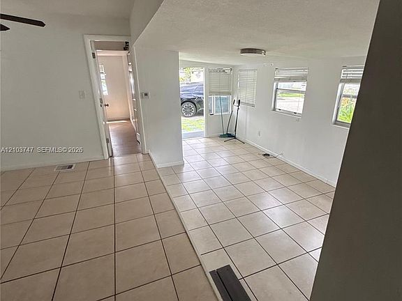 2nd image of 4615 SW 46th Ln