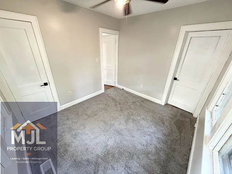 4012 E 27th St — Photo 14