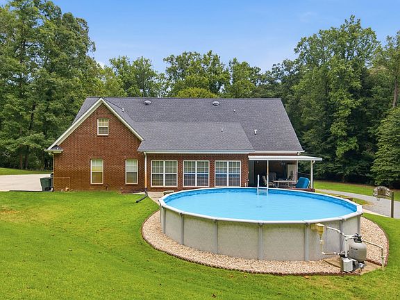 5th image of 441 Lick Creek Rd