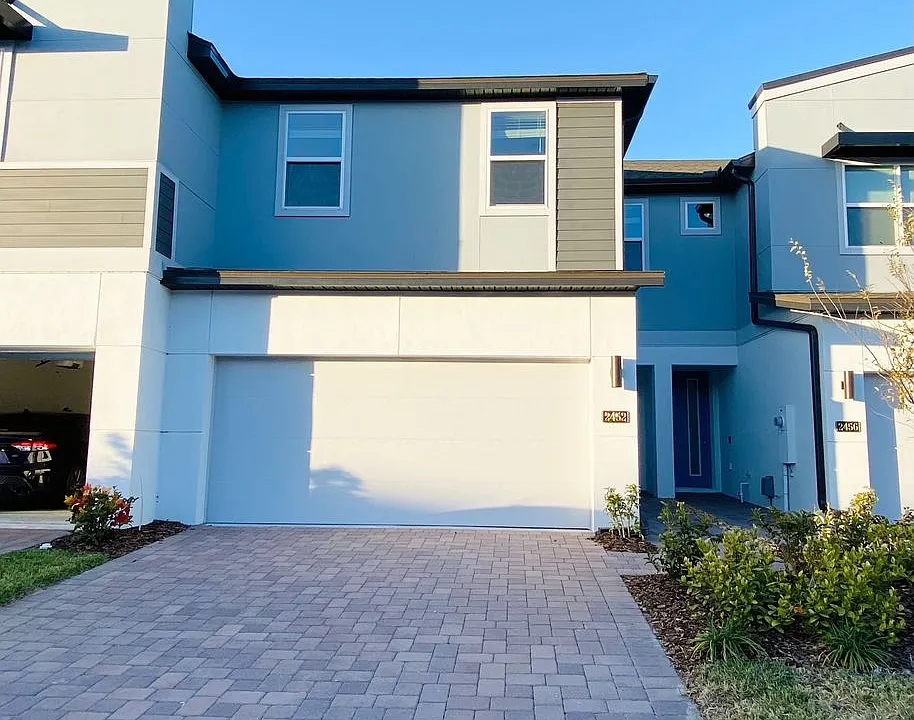 2452 Firstlight Way