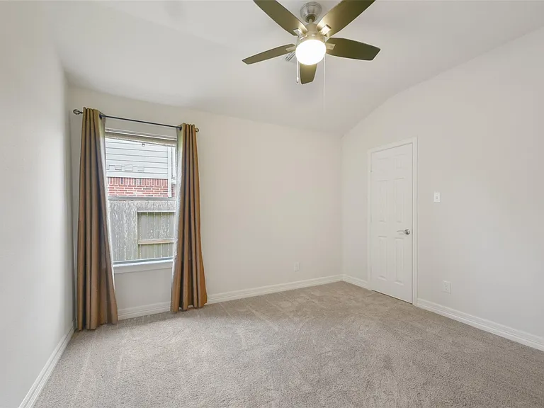 3720 Magnolia Rdg — Photo 17