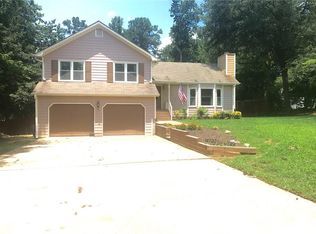 418 Creek Run Dr, Woodstock, GA 30188
