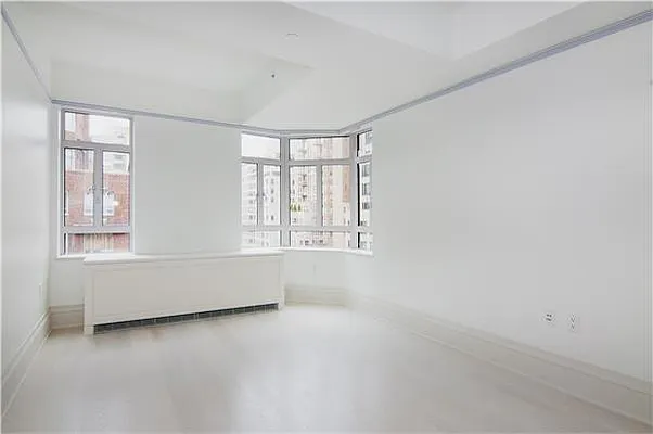 Rented by R New York | media 27