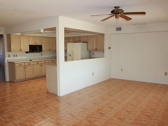 4th image of 20023 N Crown Ridge Dr