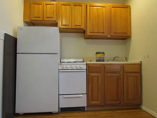 Rented by Landmark Real Estate | media 7