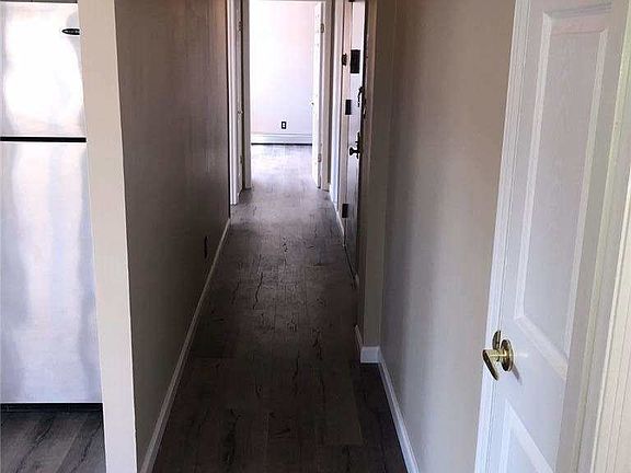 4th image of 30-14 41st St #3