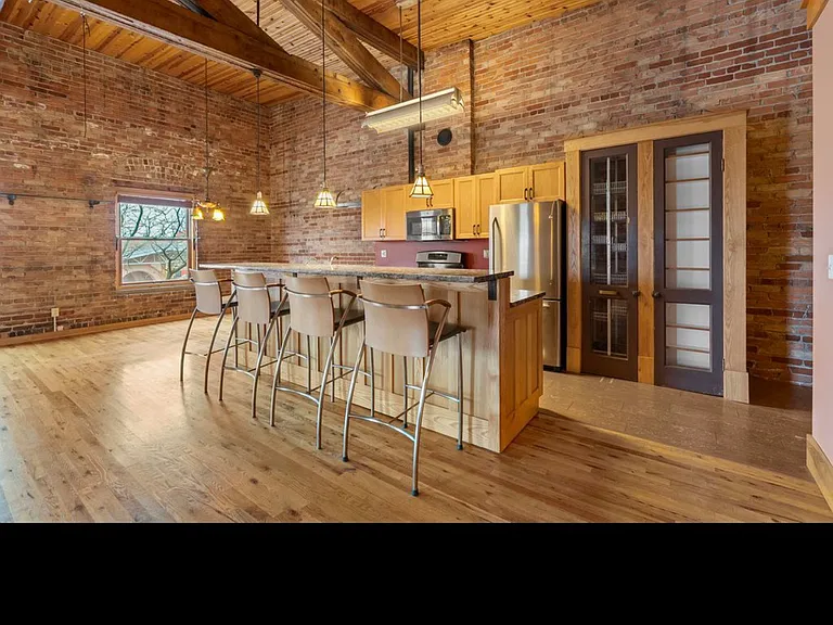 131 W Kalamazoo Ave — Photo 9