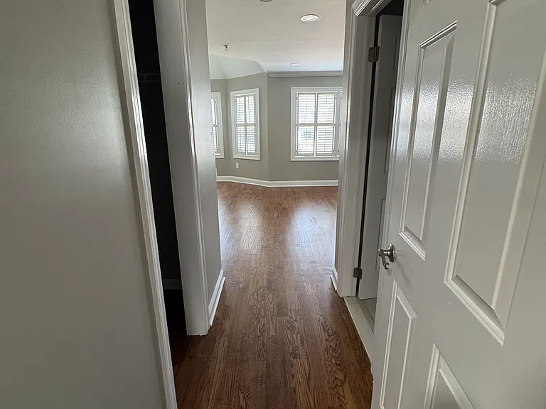75 Washington St — Photo 22