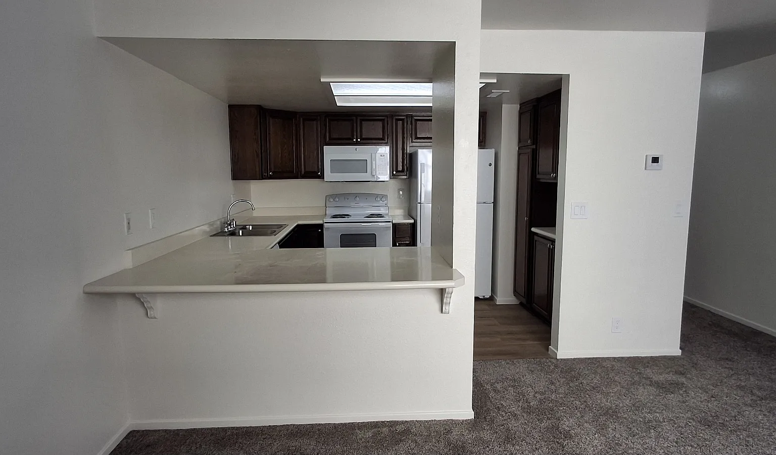 2 bed, 1100 sqft, $2,350 — Photo 3
