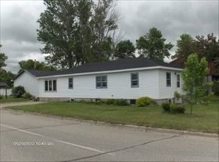 102 6th St SW, Barnesville, MN 56514