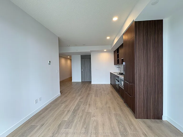 18 Esther Shiner Blvd #1816 — Photo 16