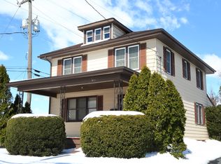621 W Main St, New Holland, PA 17557