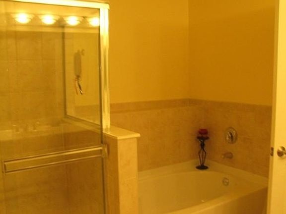4th image of 906 Indigo Ct #906
