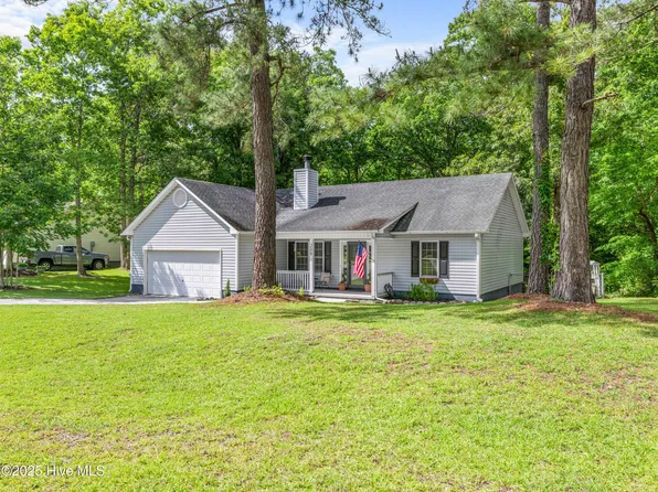 209 Falling Leaf Court, Jacksonville, NC 28540