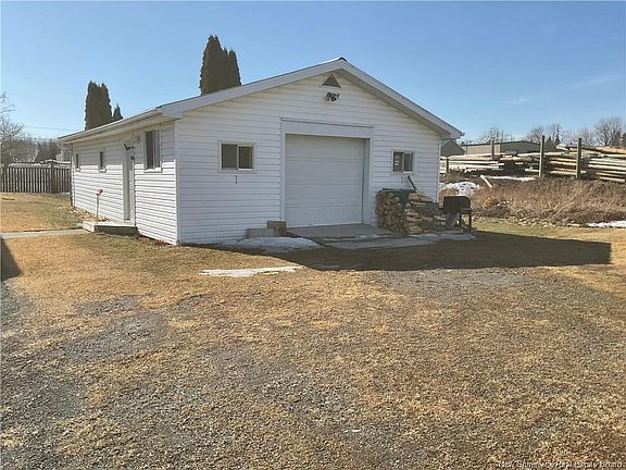 3rd image of 13 Kinney Rd