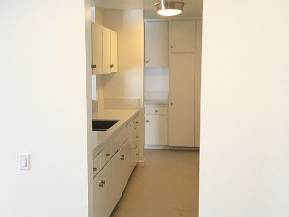5th image of 1054 S Bedford St APT 301