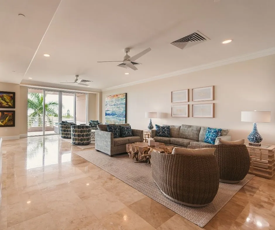 2 bed, 2.5 bath, 2792 sqft, $14,000 — Photo 1