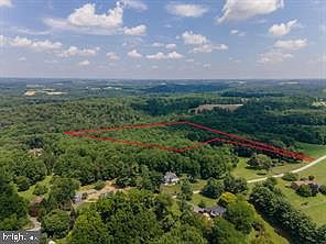 2nd image of 2016 Wilson Rd