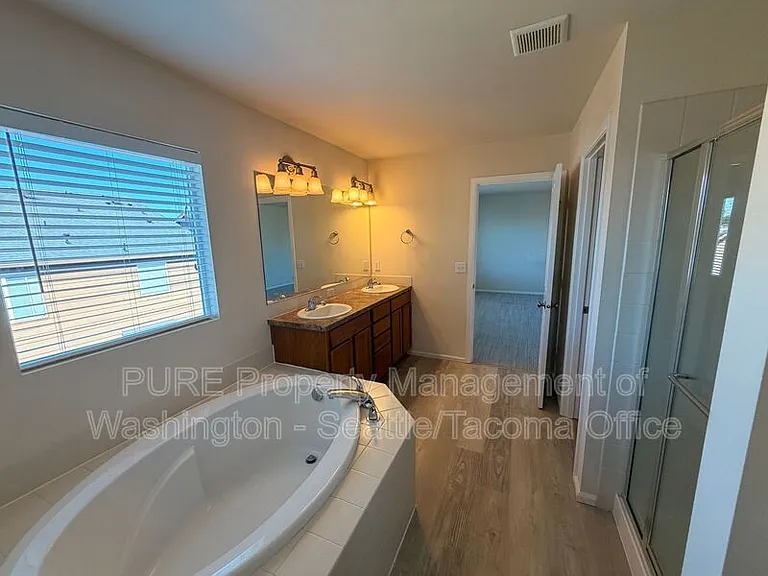 18224 72nd Ave E — Photo 15