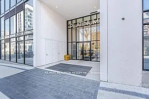 15 Queen St S #1001