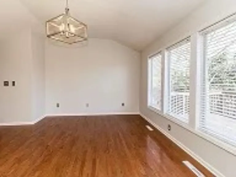 2300 S Hastings Ct — Photo 6