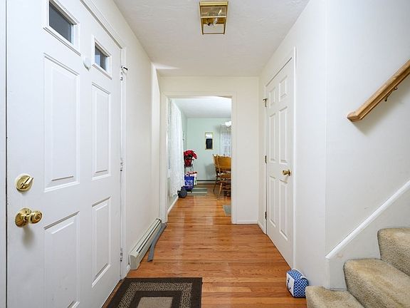 4th image of 60 Pattison St APT B9