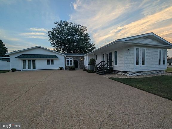 2nd image of 155 Pearson Dr