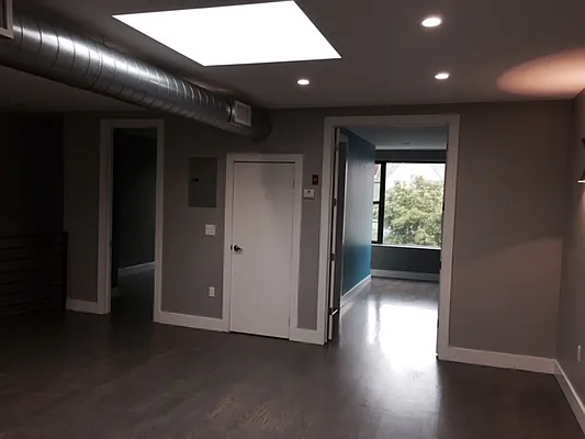 Rented by Premier Metro Realty Corp | media 27