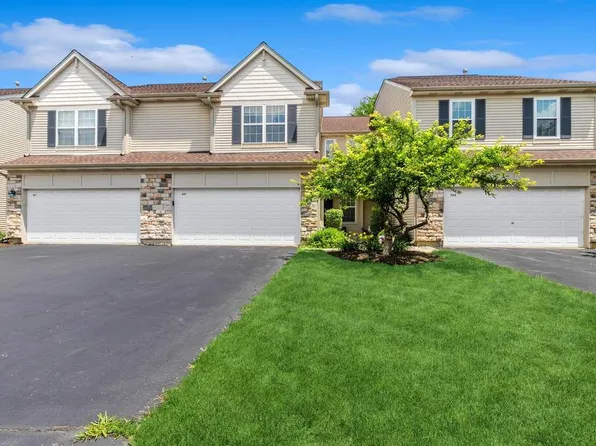 625 Shakespeare Dr, Grayslake, IL 60030